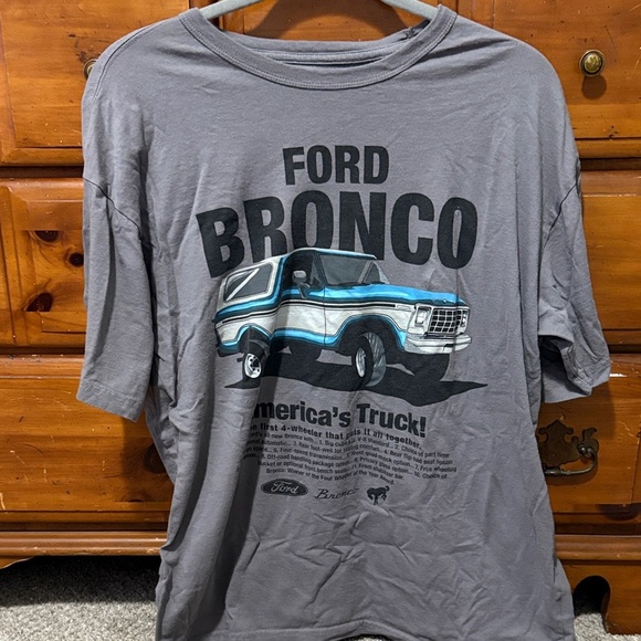 Old Navy Ford Bronco Graphic Tee - Charcoal - Picture 1 of 3